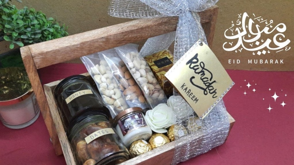 Picture of: Eid Gift Box Eid Hamper DIY Eid Gift Ideas Ramadan Gift Basket Ramadan  gift Ramadan Gift Ideas